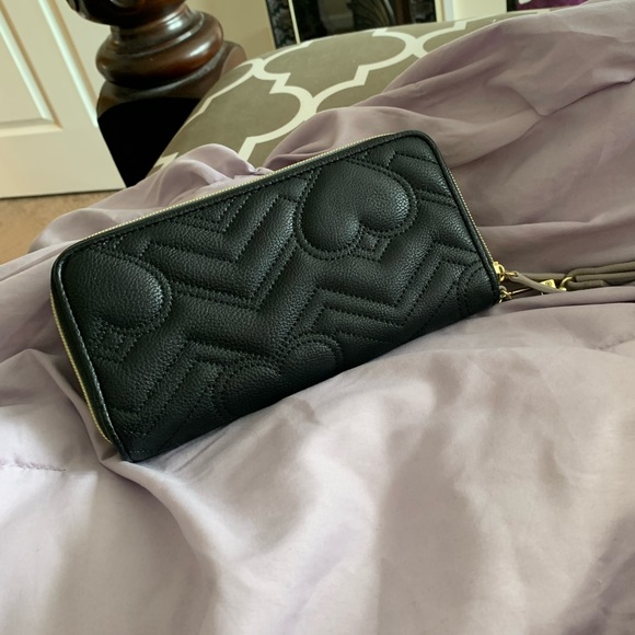 ❌SOLD❌ Betsey Johnson Wallet Lot (5 Wallets) - Picture 13 of 15